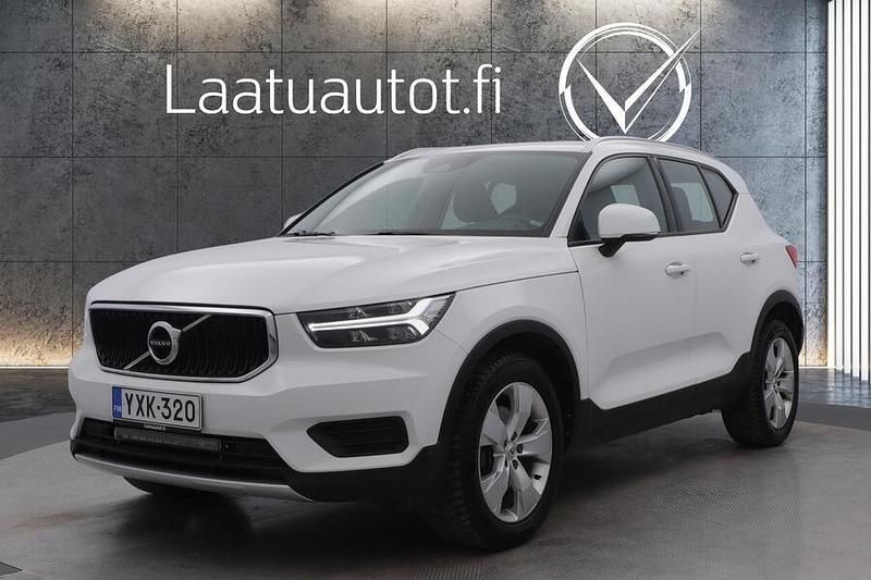 Käytetty 2018 Volvo XC40 Momentum Katumaasturi | 22 980 € (Perustarjous) - Kuva 1/4