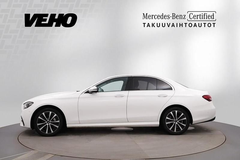 Käytetty Mercedes E300 AMG 211 HP (155 kW) 2022 Valkoinen Sedan