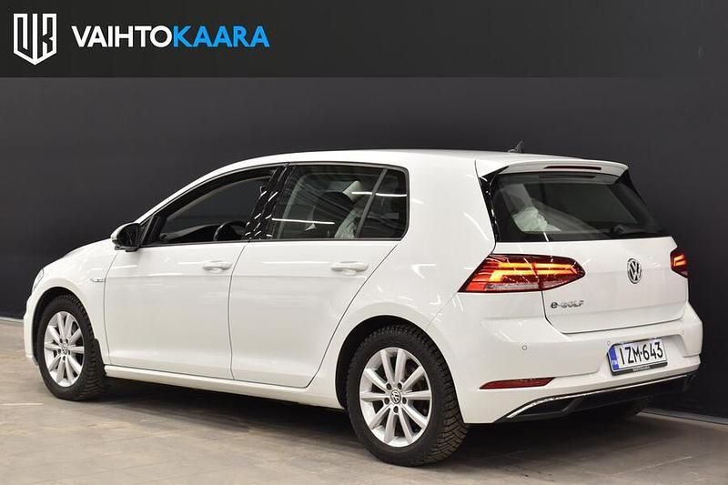 Käytetty VW e-Golf 100 kW (136 HP) 2020 Viistoperä