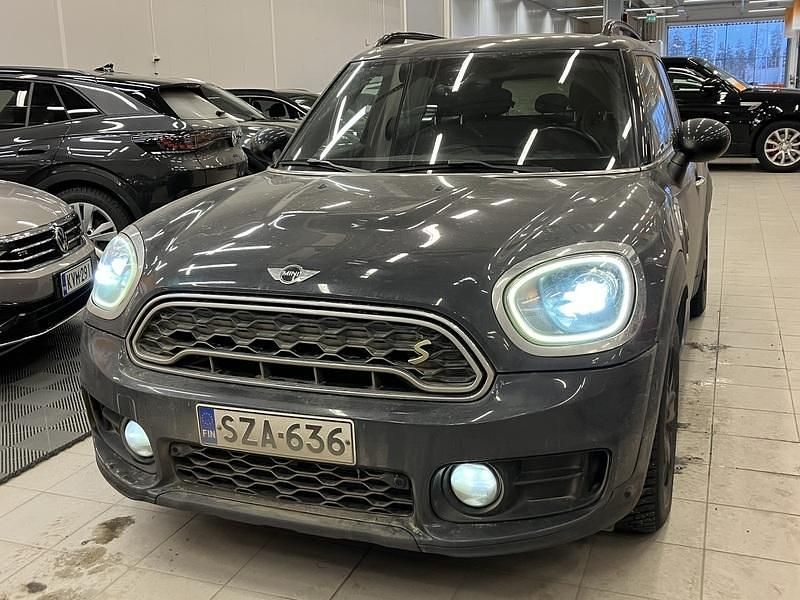 Käytetty Mini Cooper Countryman 136 HP (100 kW) 2018 Katumaasturi