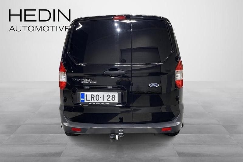 Käytetty Ford Transit Trend 101 HP (74 kW) 2023 Musta Van