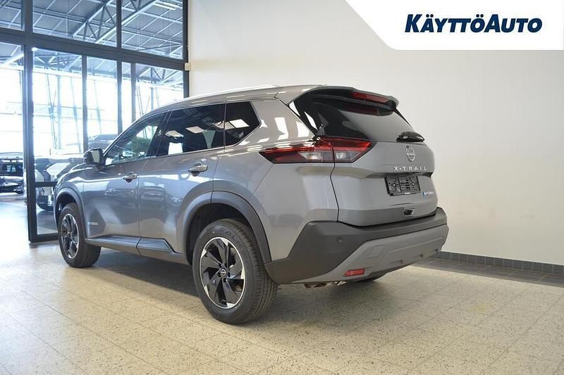 Käytetty Nissan X-Trail N-Connecta 204 HP (150 kW) 2024 Dark metal grey Katumaasturi