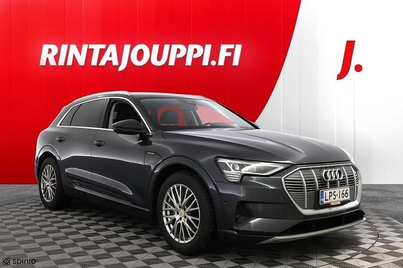Harmaa Käytetty 2021 Audi e-tron Katumaasturi | 23 880 € (Perustarjous) - Kuva 1/3