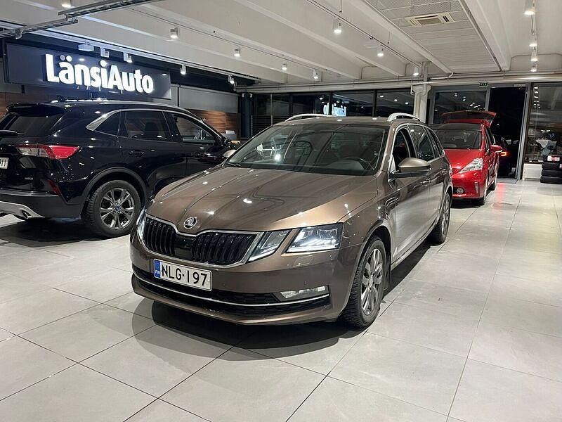 Ruskea Käytetty 2018 Skoda Octavia Style Farmari | 15 780 € (Perustarjous) - Kuva 1/1