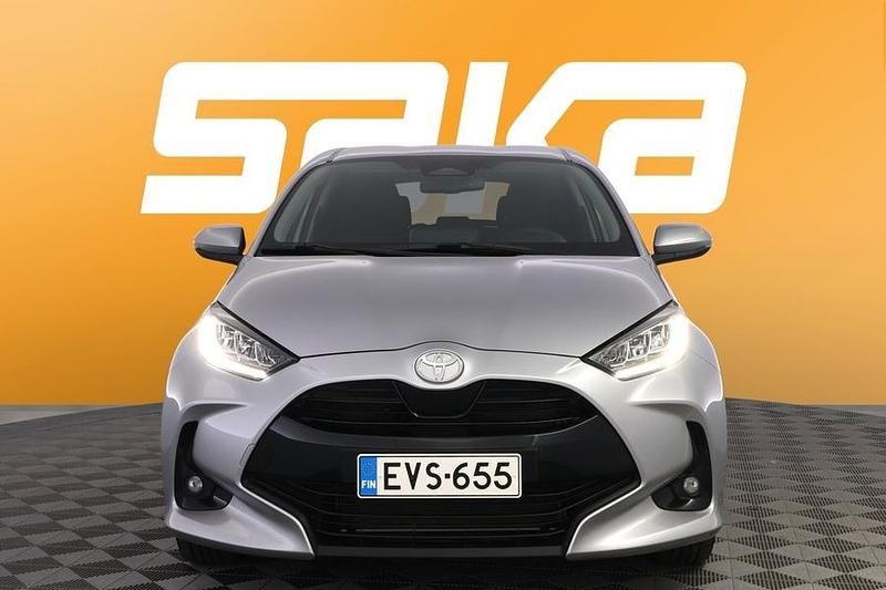 Käytetty Toyota Yaris Hybrid Edition 116 HP (85 kW) 2025 Viistoperä