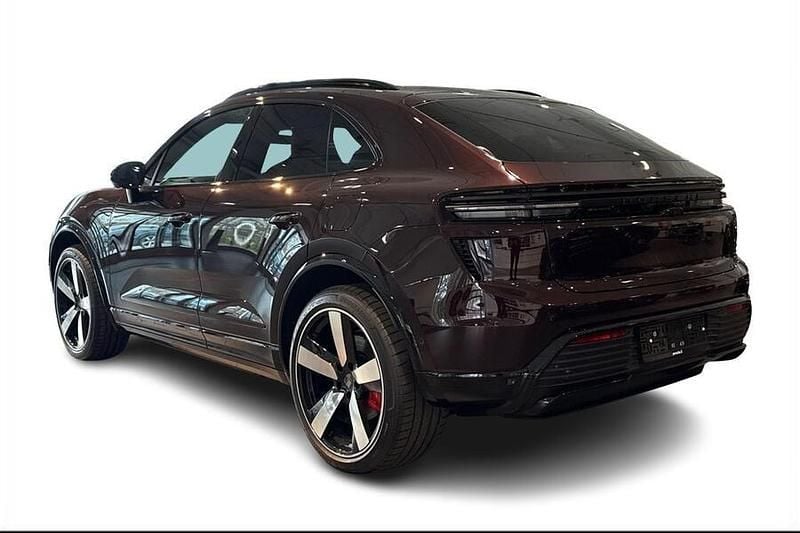 Käytetty Porsche Macan Turbo 469 kW (639 HP) 2025 Ruskea (beige) Katumaasturi