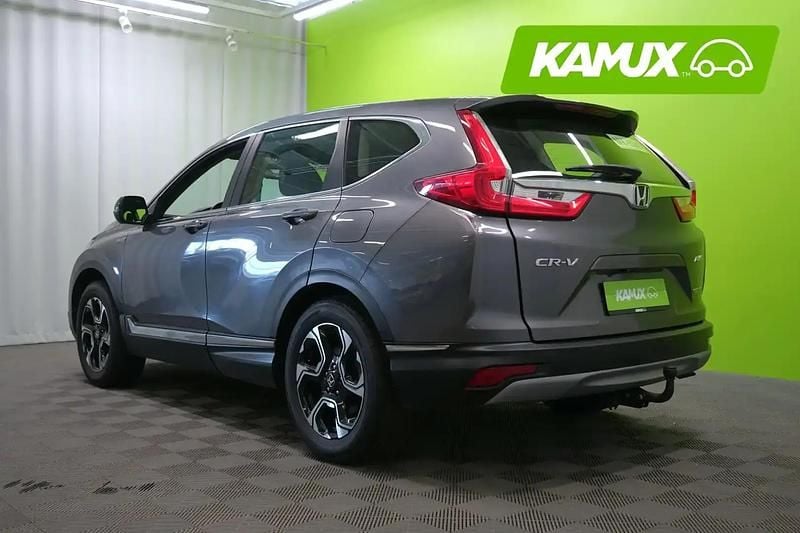 Käytetty Honda CR-V Elegance 146 HP (107 kW) 2019 Hopea / harmaa Katumaasturi