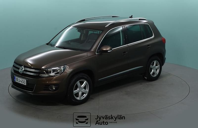 Käytetty 2012 VW Tiguan Sportline Katumaasturi | 9 900 € (Perustarjous) - Kuva 1/4