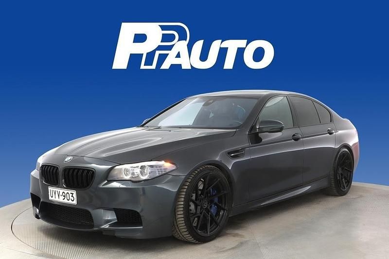 Harmaa Käytetty 2012 BMW M5 Sedan | 39 900 € - Kuva 1/4