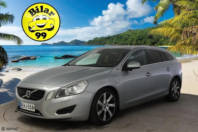 Käytetty 2013 Volvo V60 Summum Farmari | 9 990 € (Hieman kallis) - Kuva 1/2