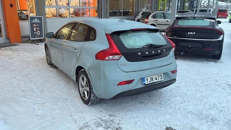 Käytetty Volvo V40 Business Edition 120 HP (88 kW) 2017 Viistoperä