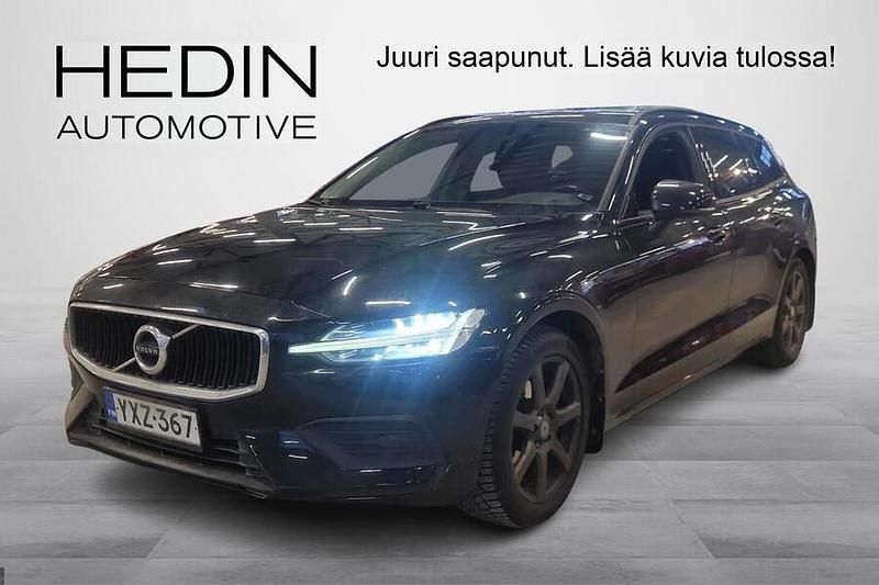Käytetty Volvo V60 Momentum 190 HP (139 kW) 2019 Musta Farmari