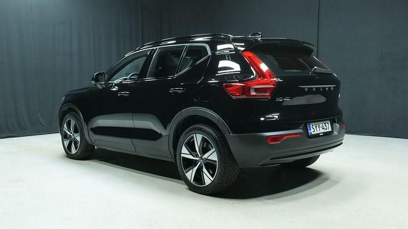 Käytetty Volvo XC40 Ultimate 169 kW (231 HP) 2023 Musta Katumaasturi