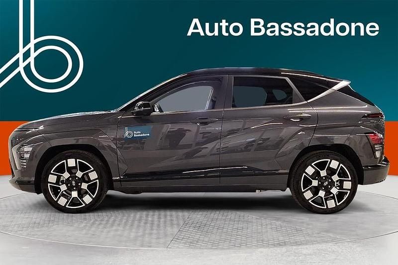 Käytetty Hyundai Kona Premium 160 kW (218 HP) 2025 Katumaasturi