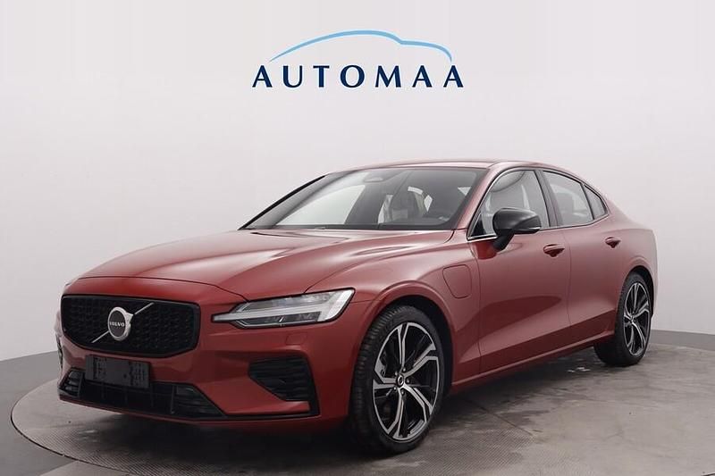 Punainen Käytetty 2024 Volvo S60 Performance Sedan | 53 900 € (Kallis) - Kuva 1/3