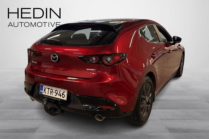 Käytetty Mazda 3 Vision 186 HP (136 kW) 2022 Punainen Viistoperä