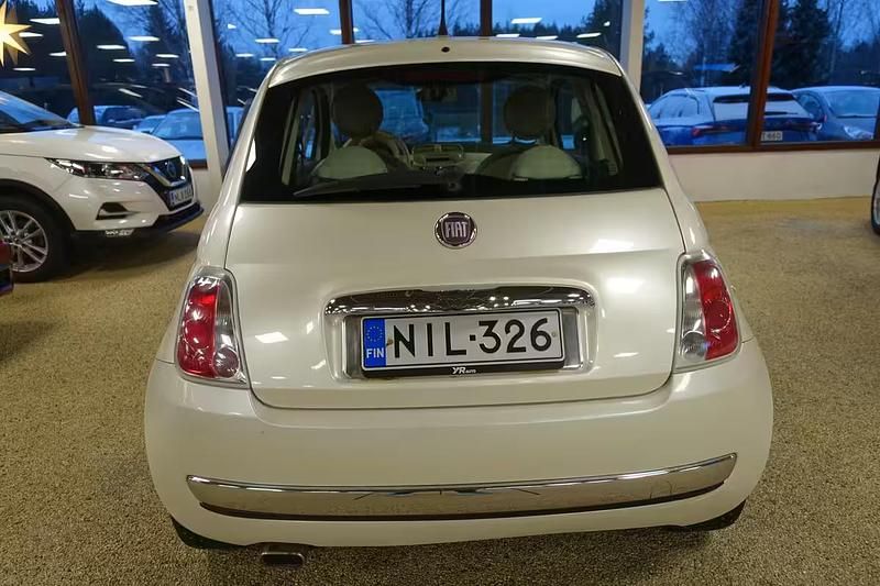 Käytetty Fiat 500 Lounge 69 HP (50 kW) 2011 Valkoinen Viistoperä
