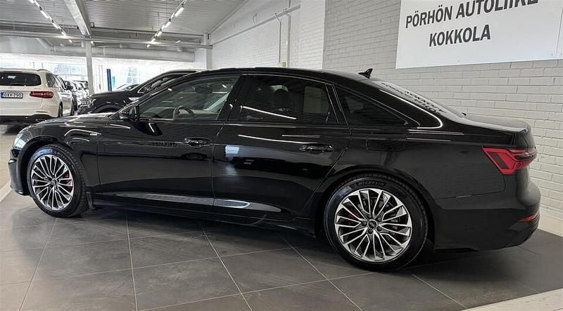 Käytetty Audi A6 Business 367 HP (269 kW) 2022 Musta Sedan