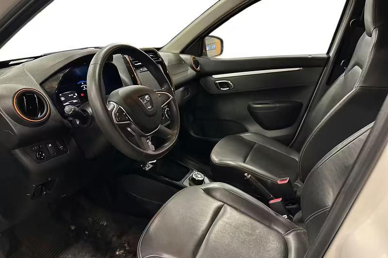 Käytetty Dacia Spring 33 kW (45 HP) 2021 Valkoinen Viistoperä