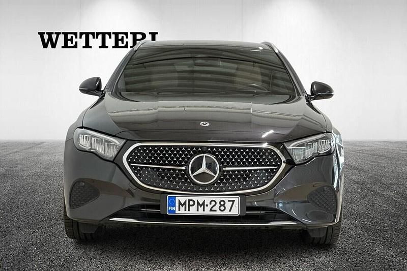 Käytetty Mercedes E300 313 HP (230 kW) 2024 Harmaa Farmari