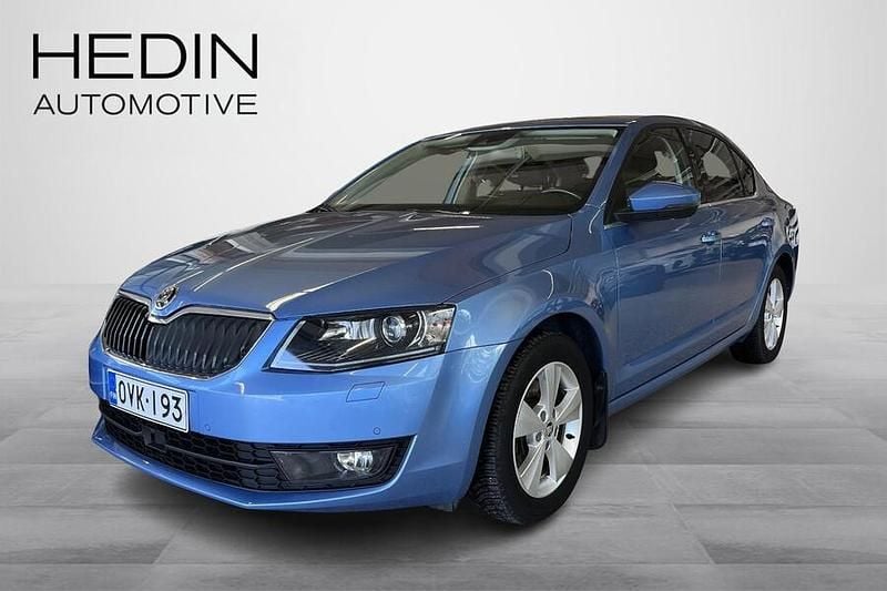 Sininen Käytetty 2016 Skoda Octavia Style Viistoperä | 15 990 € (Hyvä tarjous) - Kuva 1/4