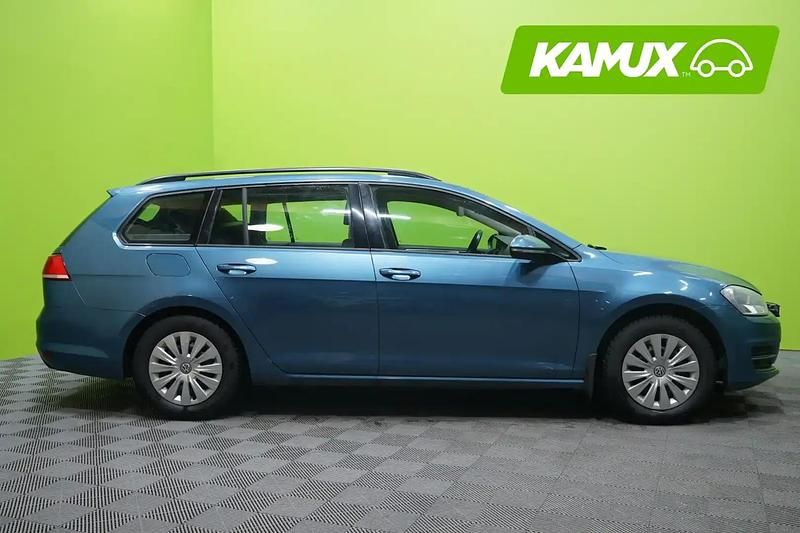 Käytetty VW Golf VII Comfortline 105 HP (77 kW) 2014 Sininen Farmari
