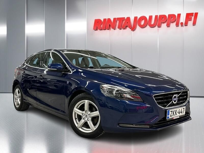 Käytetty Volvo V40 Business Edition 114 HP (83 kW) 2015 Viistoperä