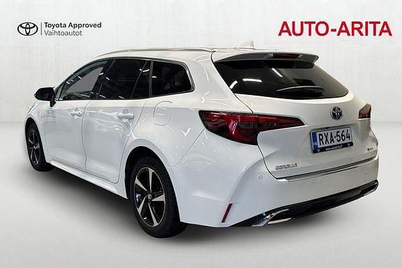 Käytetty Toyota Corolla Anniversary 140 HP (102 kW) 2024 Valkoinen Farmari