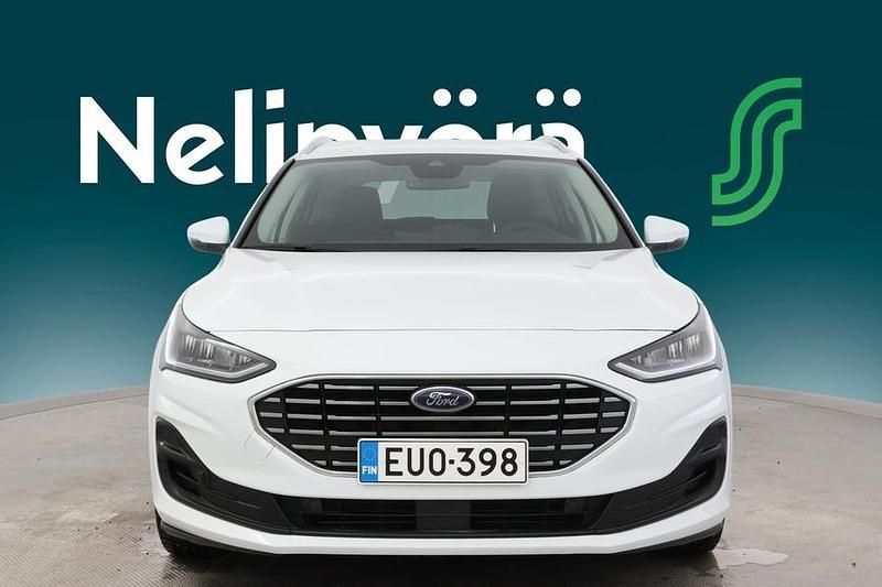 Käytetty Ford Focus Titanium 126 HP (92 kW) 2023 Valkoinen Farmari