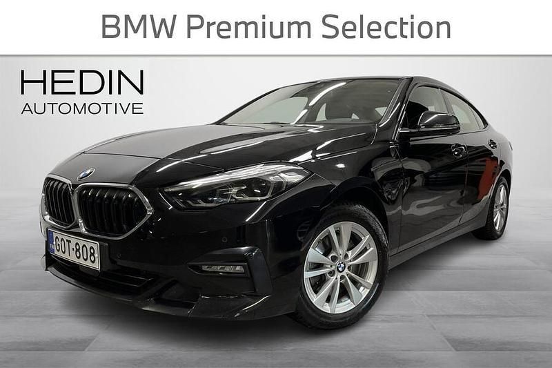 Musta Käytetty 2021 BMW 218 Sport Line Coupe - kaksiovinen | 26 900 € (Hyvä tarjous) - Kuva 1/4