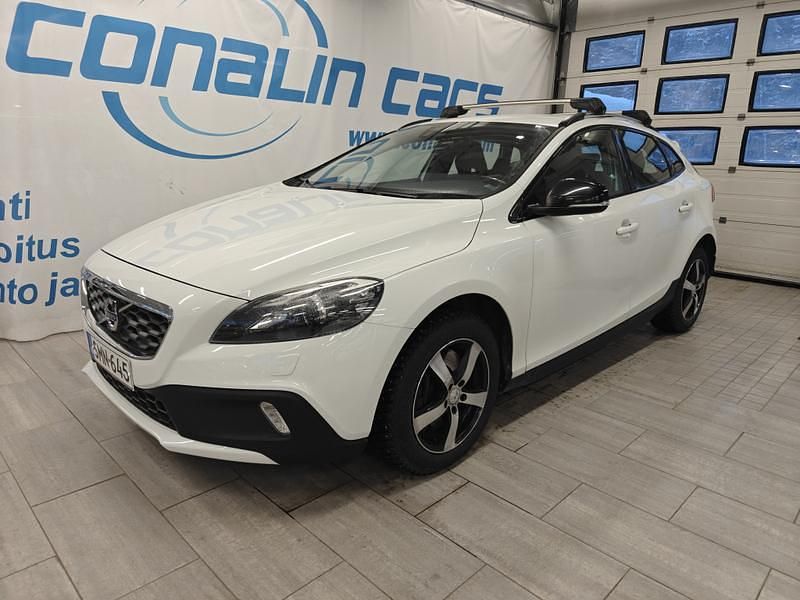 Käytetty Volvo V40 CC Momentum 150 HP (110 kW) 2015 Farmari