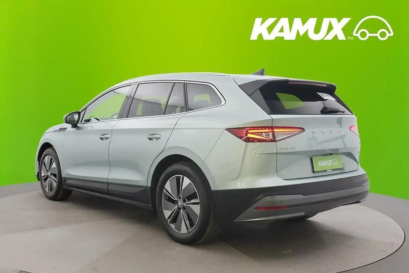 Käytetty Skoda Enyaq iV Loft 150 kW (204 HP) 2021 Hopea / harmaa Katumaasturi