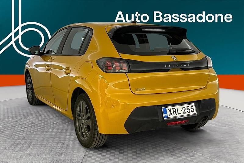 Käytetty Peugeot 208 Active 101 HP (74 kW) 2022 Viistoperä