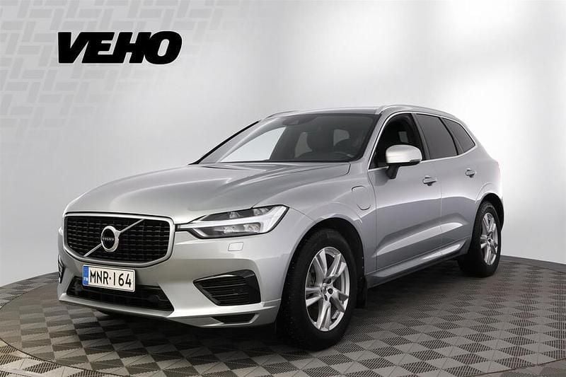 Harmaa Käytetty 2018 Volvo XC60 R-Design Katumaasturi | 27 600 € (Hyvä tarjous) - Kuva 1/4