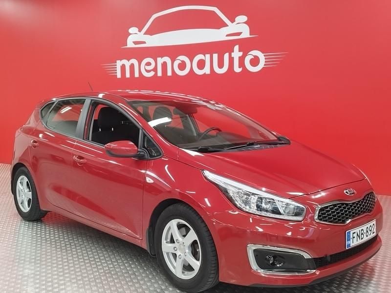 Käytetty 2018 Kia Ceed Viistoperä | 9 750 € (Perustarjous) - Kuva 1/4