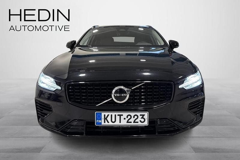 Käytetty Volvo V60 Performance 456 HP (335 kW) 2023 Musta Farmari