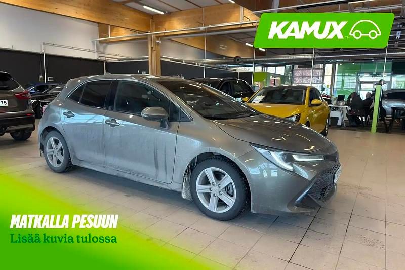 Käytetty Toyota Corolla Edition 122 HP (89 kW) 2023 Viistoperä