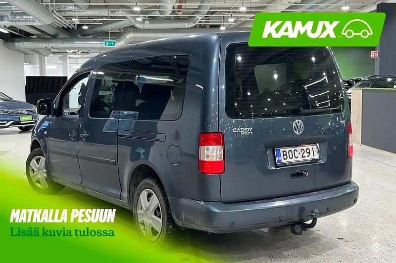 Käytetty VW Caddy Maxi Life Comfortline 105 HP (77 kW) 2010 Hopea / harmaa Tila-auto