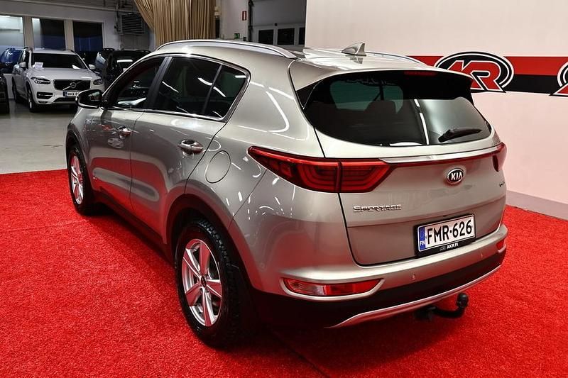 Käytetty Kia Sportage EX 136 HP (100 kW) 2017 Hopea Katumaasturi