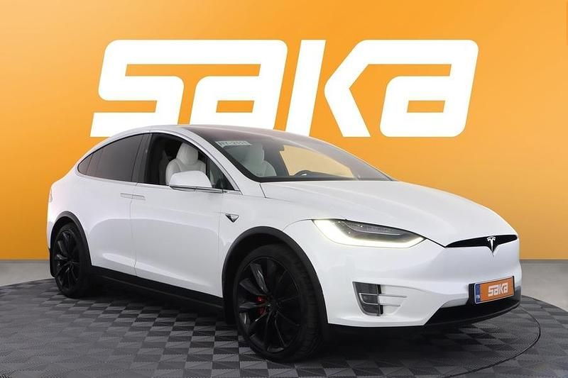 Käytetty 2020 Tesla Model X Performance Katumaasturi | 47 900 € (Perustarjous) - Kuva 1/3
