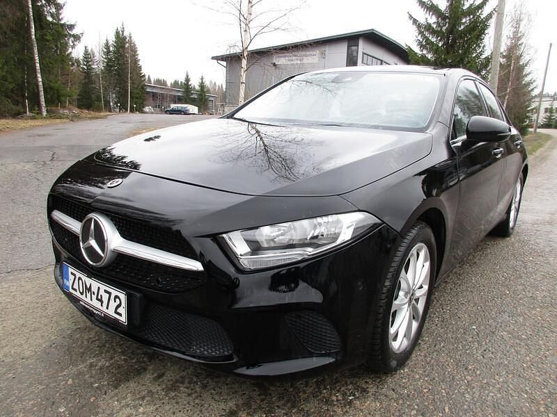 Käytetty 2020 Mercedes A250 Sedan | 19 990 € - Kuva 1/4