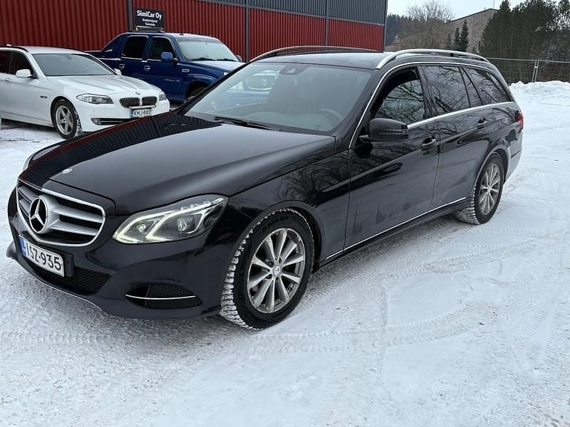 Käytetty Mercedes E220 170 HP (125 kW) 2015 Farmari