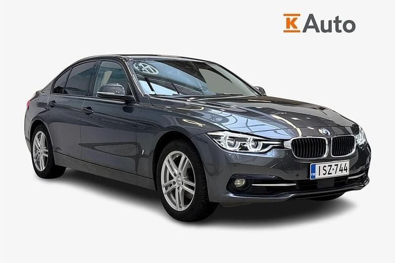 Käytetty BMW 330e Sport Line 252 HP (185 kW) 2017 Harmaa Sedan