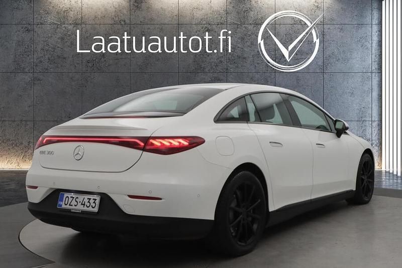 Käytetty Mercedes EQE300 Premium 180 kW (245 HP) 2023 Sedan