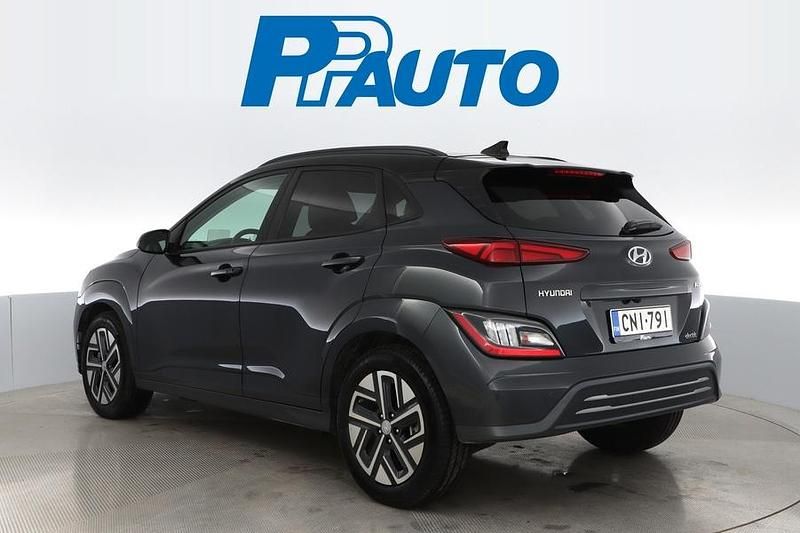 Käytetty Hyundai Kona Style 250 kW (340 HP) 2023 Harmaa Katumaasturi