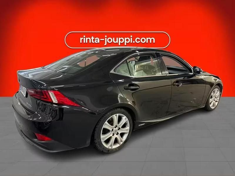 Käytetty Lexus IS300h Executive Line 181 HP (133 kW) 2014