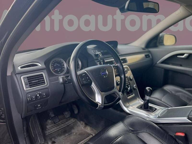 Käytetty Volvo V70 Business Edition 114 HP (83 kW) 2011 Farmari