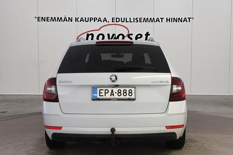 Käytetty Skoda Octavia Style 150 HP (110 kW) 2018 Valkoinen Farmari