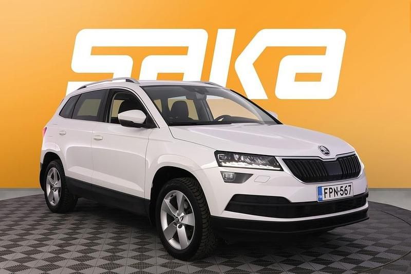 Käytetty Skoda Karoq Business Line 150 HP (110 kW) 2020 Katumaasturi