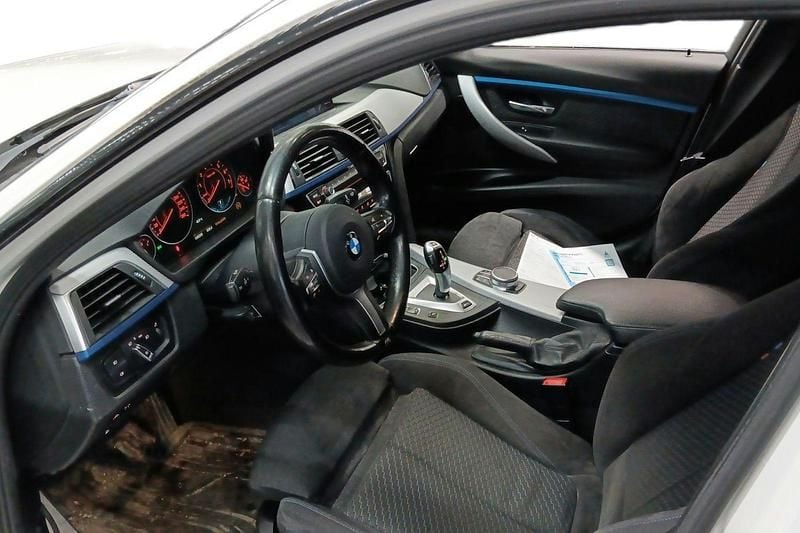 Käytetty BMW 330e M Sport 248 HP (182 kW) 2017 Valkoinen Sedan